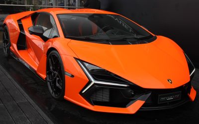 Lamborghini_Revuelto-1